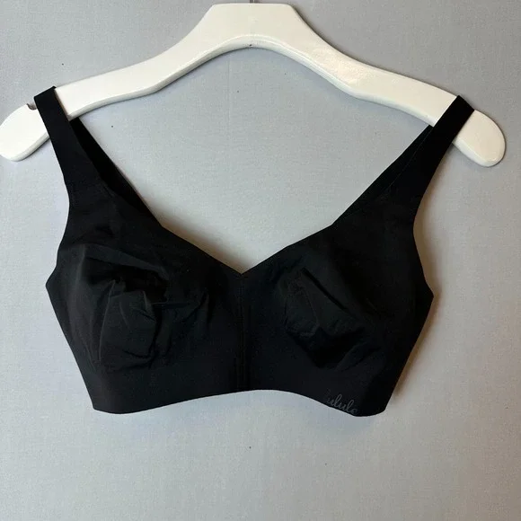 Lululemon Bra Womens 32C Black Like Nothing Lightweight Light Support Breathable - Picture 2 of 14